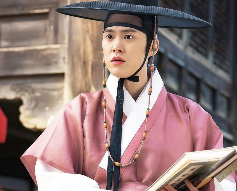 A still of Prince Yangmyung in Lovers of the Red Sky (Image via sbsdrama.official/Instagram)