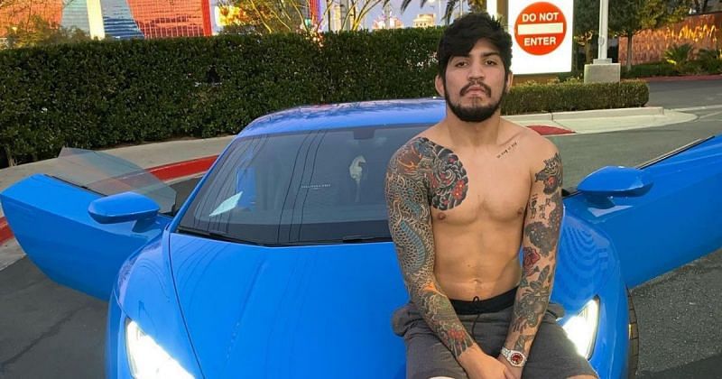 Dillon Danis posing via Instagram @dillondanis