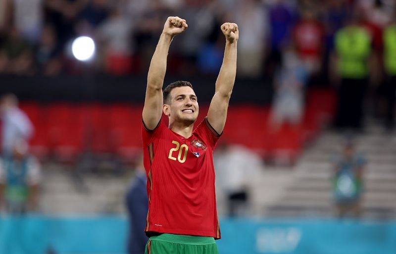 AS Roma are planning a move for Diogo Dalot