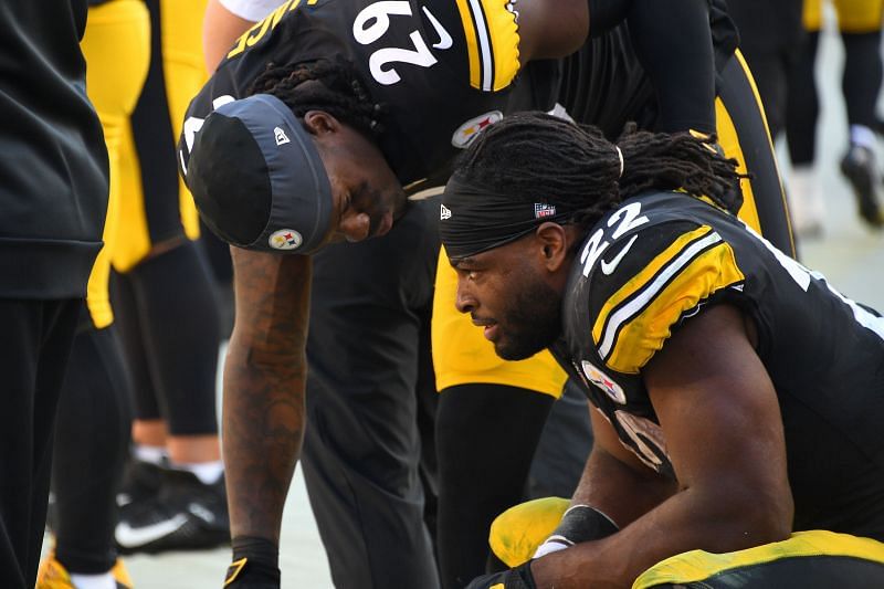 Najee Haris and Kalen Ballage react to a turnover in the Steelers Week 3 loss