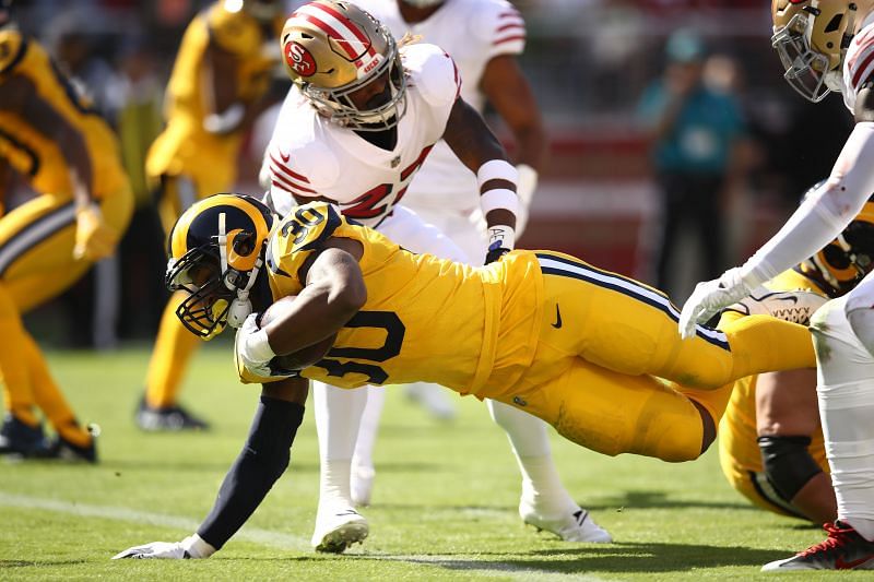 Todd Gurley of the Los Angeles Rams scores a touchdown v San Francisco 49ers