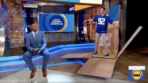 Eli Manning surprises former Giants teammate Michael Strahan