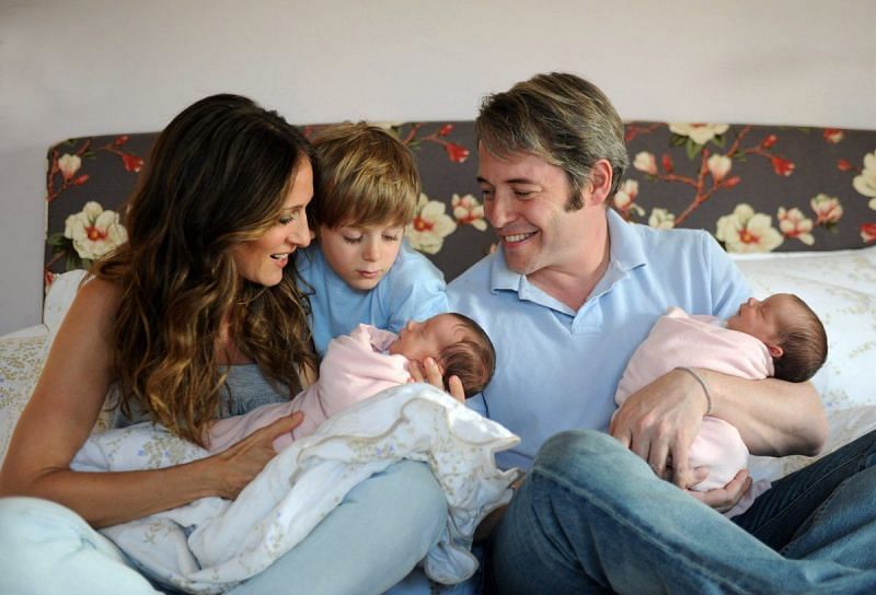 Sarah Jessica Parker and Matthew Broderick with their children (Image via Getty Images/Robin Layton)