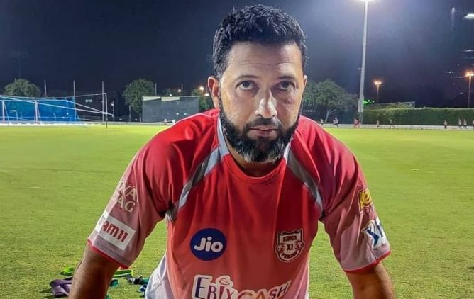 IPL 2021: Wasim Jaffer leaves Twitterati in splits with a 'Hum Saath-Saath Hain' meme