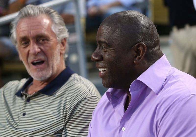 Magic Johnson with his head coach in the Lakers, Pat Riley