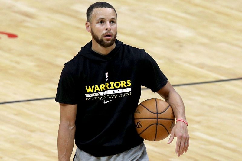 Stephen Curry warms up before a game.