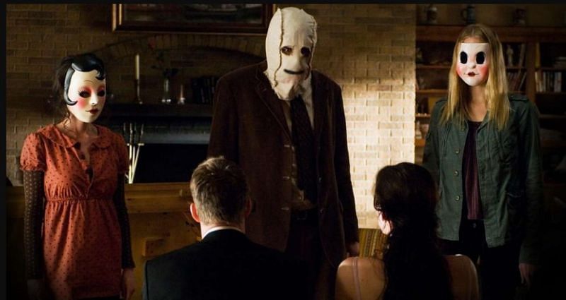 A still from The Strangers (Image via Universal Pictures)