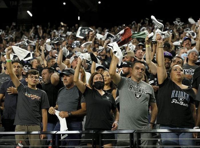 Will Raiders remain in Oakland or are they destined for the desert?