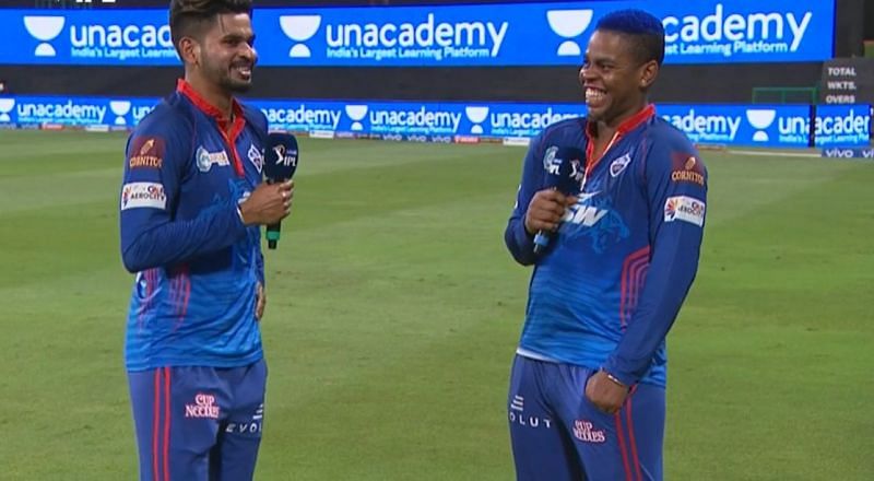 Shreyas Iyer and Shimron Hetmyer share a funny moment. Pic: IPLT20.COM