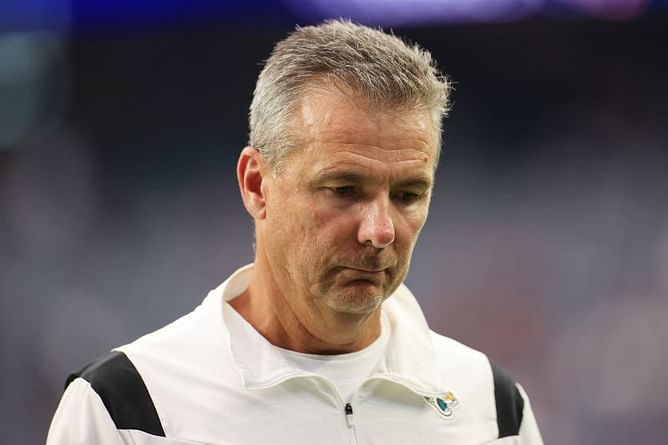 Why are Jaguars players upset with Urban Meyer?