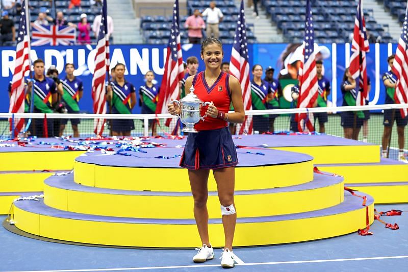 Emma Raducanu Donates Outfit From Us Open Winning Campaign To International Tennis Hall Of Fame 1641