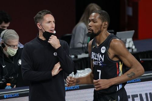 Steve Nash (left) with Kevin Durant (right)