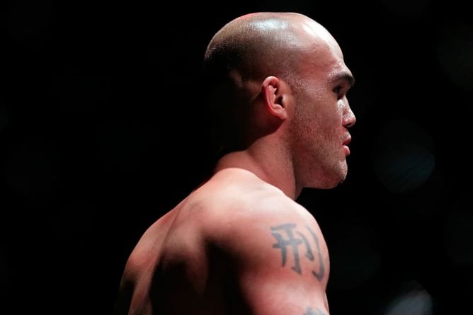 How did Robbie Lawler split his lip?
