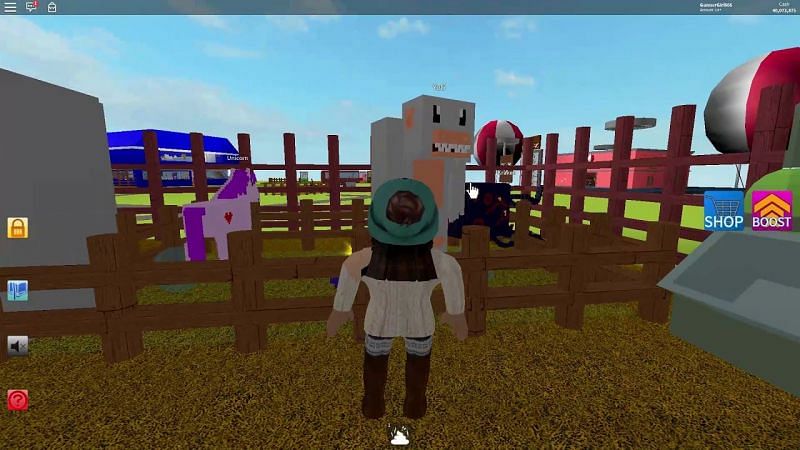 A player visiting a farm in Creatures Tycoon. (Image via Roblox Corporation)