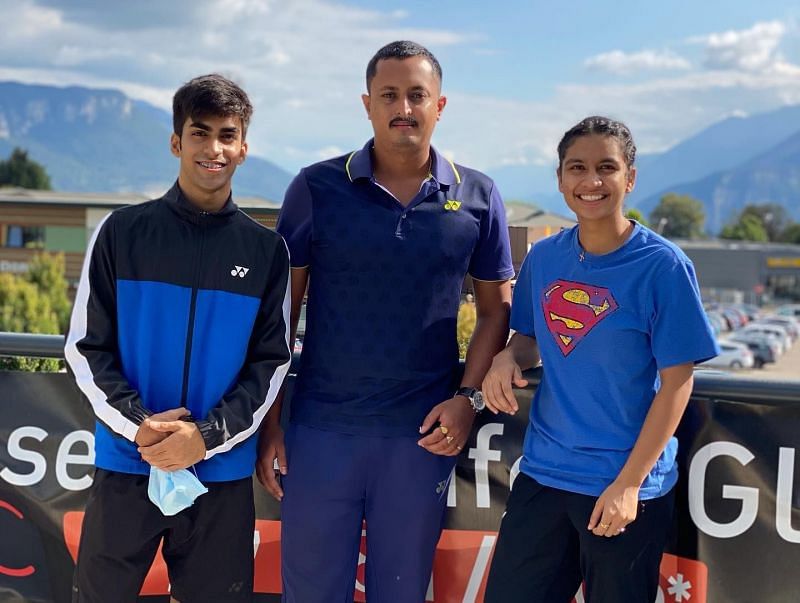 Tasnim Mir (right) with coach Saurav Das (centre) in France