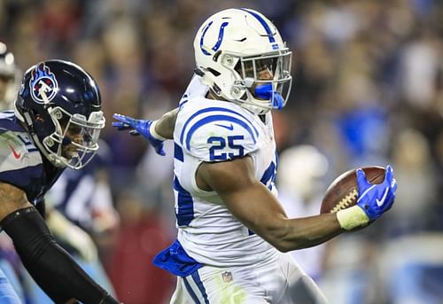 Indianapolis Colts v Tennessee Titans