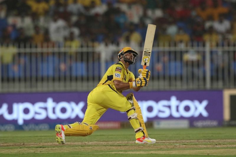 सुरेश रैना बल्लेबाजी के दौरान (Photo Credit - IPLT20)
