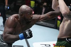 5 times UFC fighters used questionable techniques to their advantage in the octagon