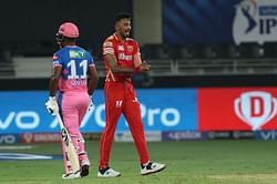 IPL 2021: [Watch] KL Rahul takes a one-handed stunner to dismiss Sanju Samson as Ishan Porel claims maiden wicket
