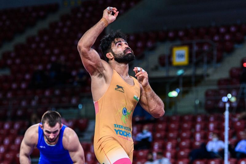 Gurpreet Singh competes in 77kg weight category. (&copy;UWW)