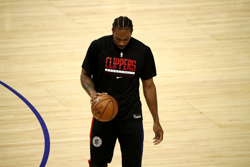 Kawhi Leonard pregame before Houston Rockets v Los Angeles Clippers