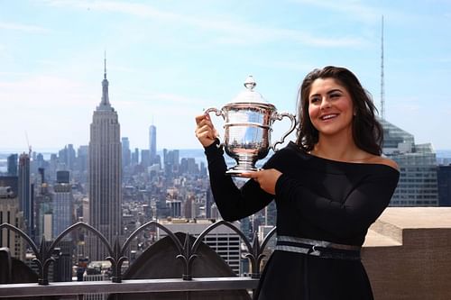 Bianca Andreescu with her 2019 US Open trophy