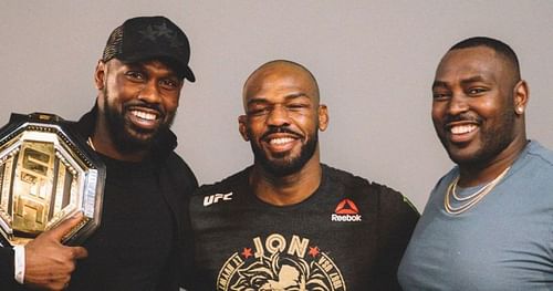 Chandler, Jon and Arthur Jones [Image credits: @chanjones55 on Twitter]