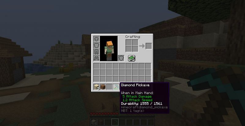 Durability left on a diamond pickaxe (Image via Minecraft)
