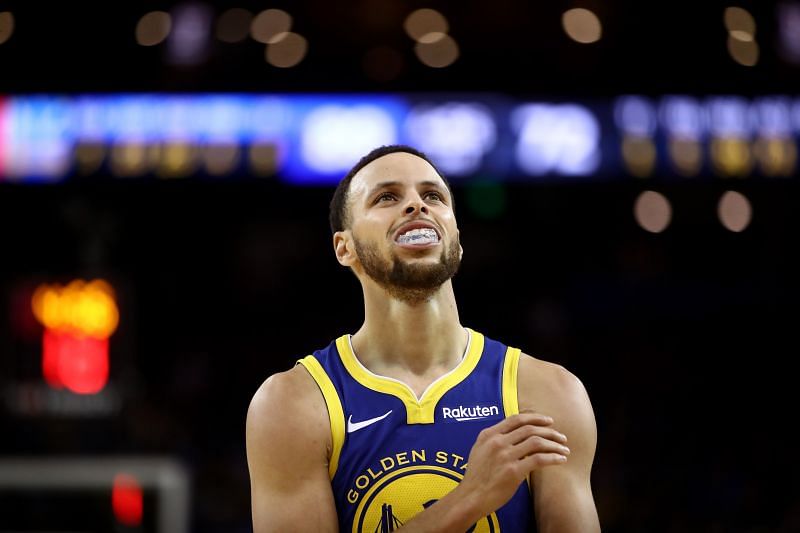 Stephen Curry #30 in action against the Cavaliers at ORACLE Arena.