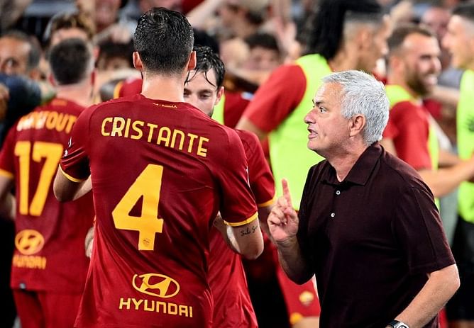 Jose Mourinho gets perfect 1000th game present as Roma record dramatic win against Sassuolo