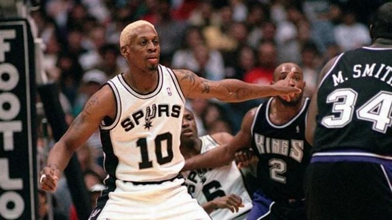 Dennis Rodman with the San Antonio Spurs against the Sacramento Kings [Source: KFOX]