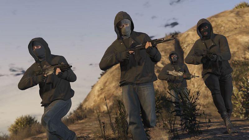GTA Online has a great variety of weapons to pick from (Image via Rockstar)