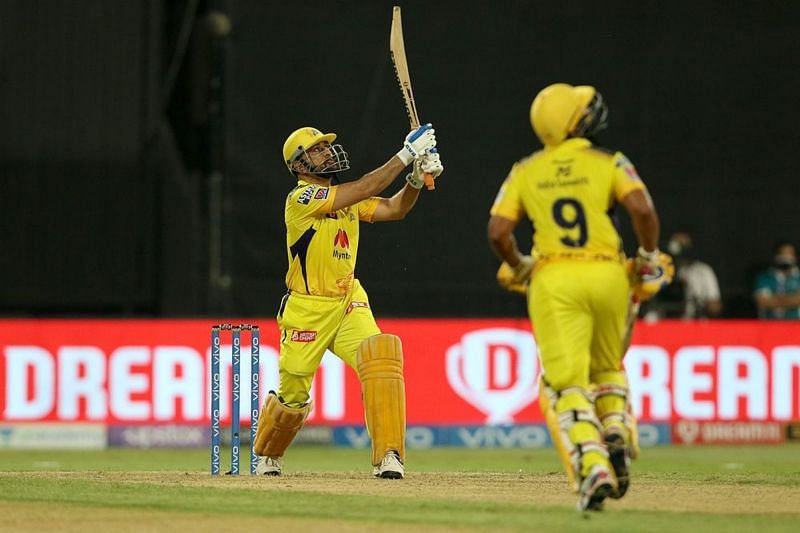 MS Dhoni&#039;s picture-perfect shot that sealed CSK&#039;s six-wicket win over SRH. (PC: IPLT20.com)