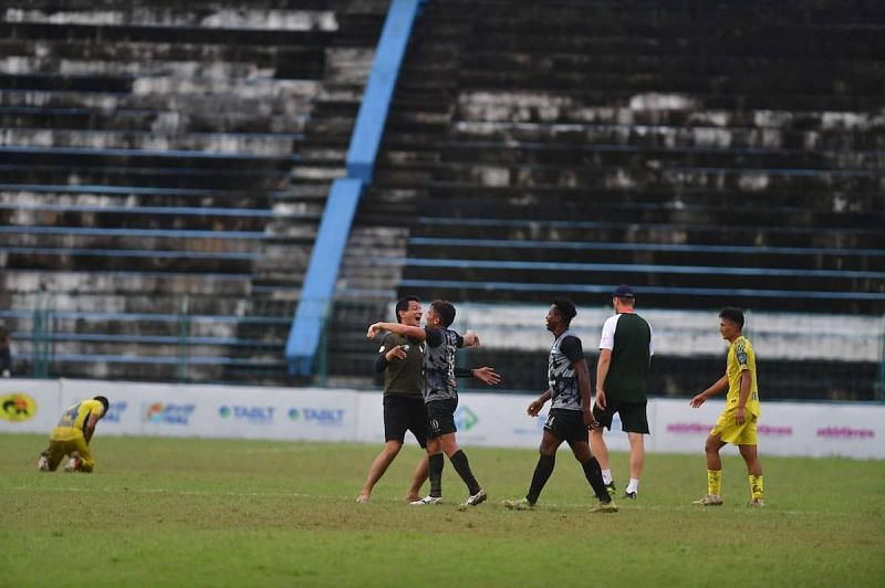 Delhi FC celebrate after the full time whistle. (Image: Durand Cup)