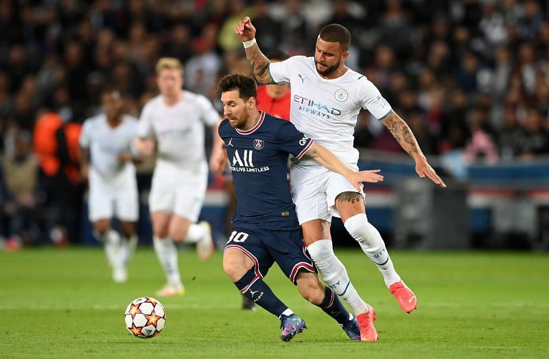 Kyle Walker (right) had a tough defensive assignment against PSG.