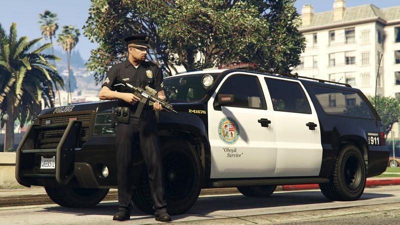 Being a police officer in GTA 5 is a bit different (Image via GTA5-Mods)