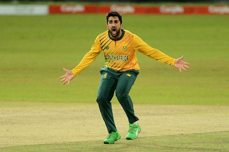 Tabraiz Shamsi picked up 3 wickets in the second T20I