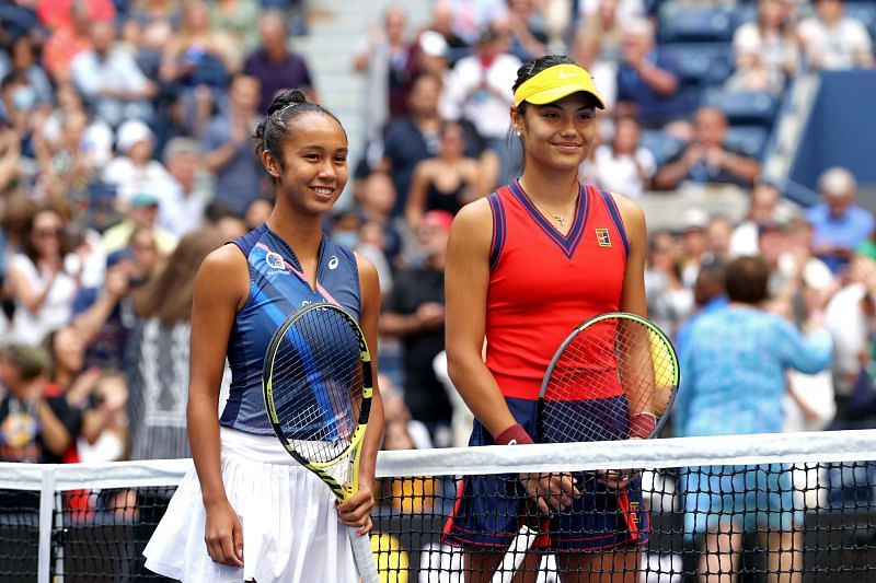 Emma Raducanu (R) and Leylah Fernandez at the US Open 2021 final.