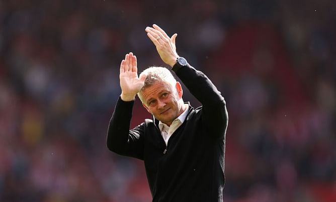 Manchester United Transfer News Roundup: Red Devils ready to battle Barcelona for Spanish star, Cristiano Ronaldo forces Paul Pogba U-turn, and more - 13th September 2021