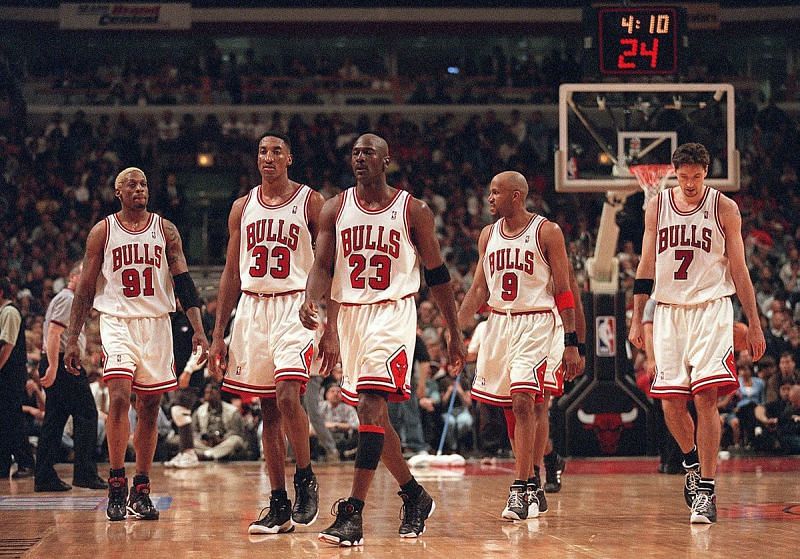 The 1997-98 Chicago Bulls. Photo credits: chicagotribune.com
