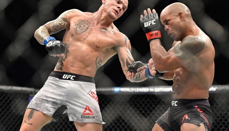 Anthony Smith pulled off a tremendous comeback to beat Hector Lombard in 2017