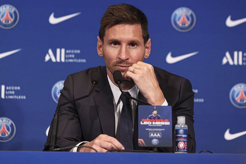 Lionel Messi - Presentation at Paris Saint-Germain