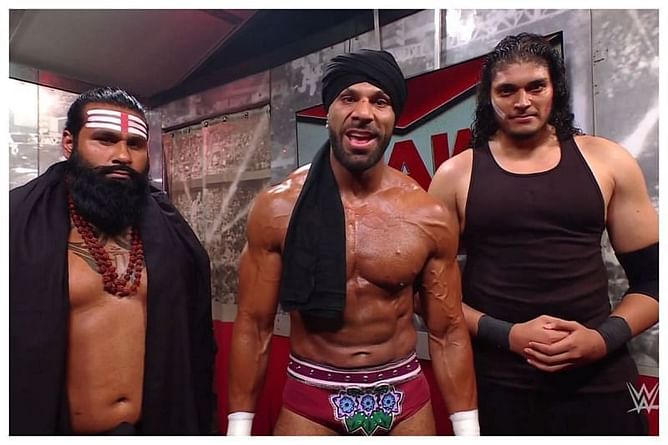 भारतीय WWE सुपरस्टार ने Raw में दिग्गजों को हराने के बाद ट्विटर पर दिया बहुत बड़ा बयान