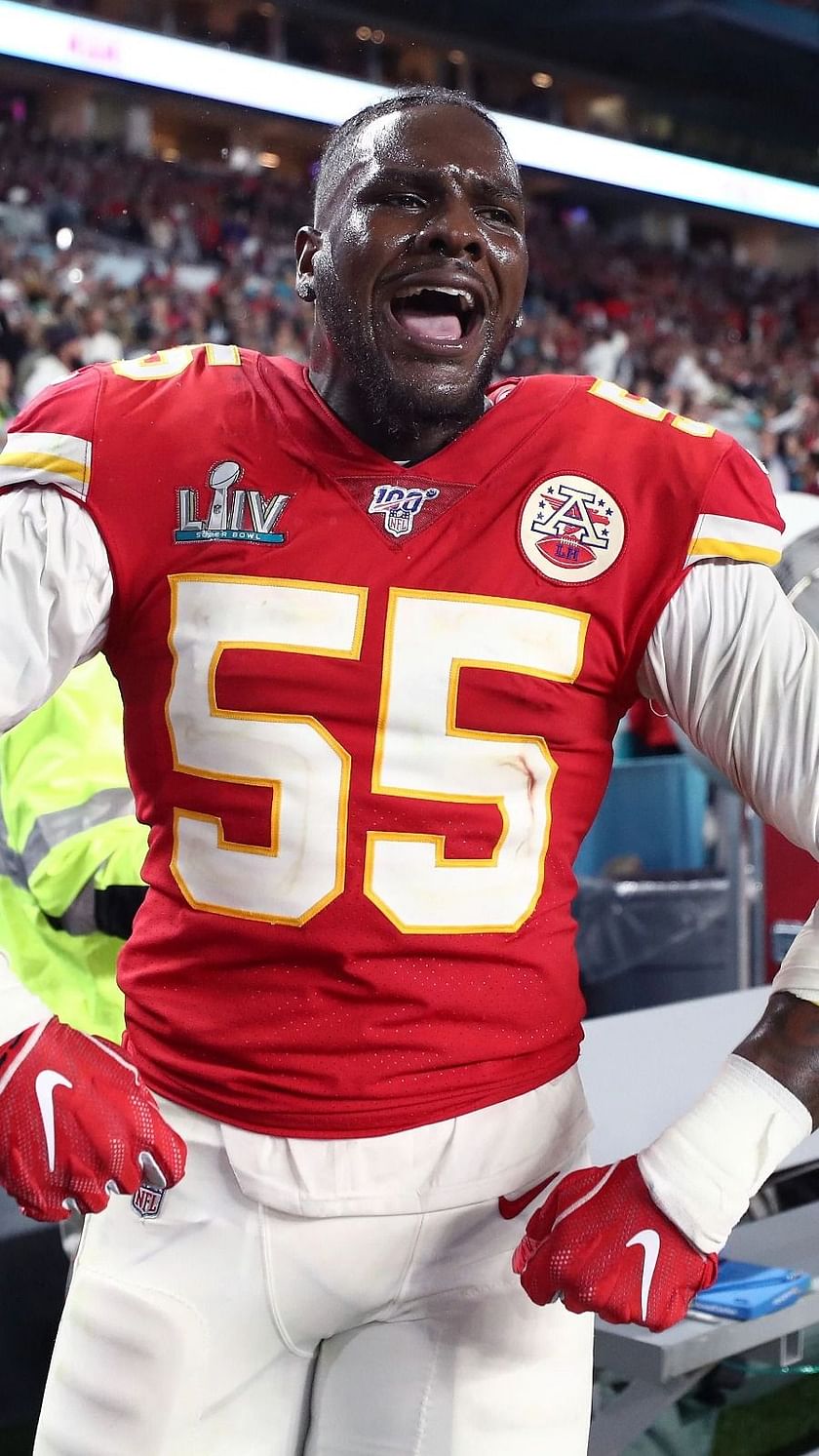 Kansas City Chiefs defensive end Frank Clark (55) plays against