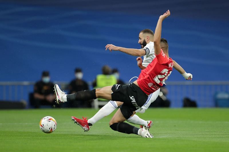 Karim Benzema in action against RCD Mallorca