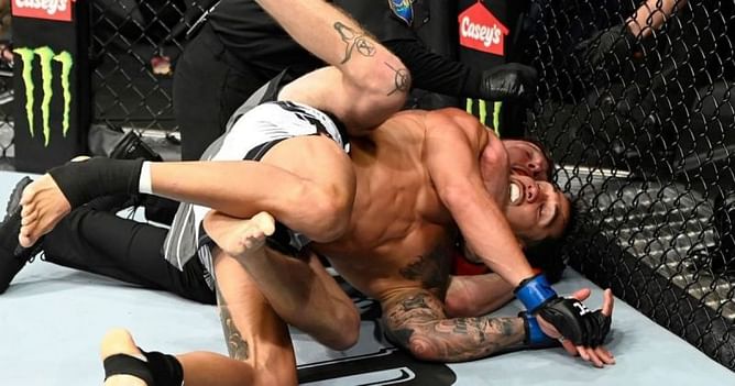 5 best finishes from UFC 266