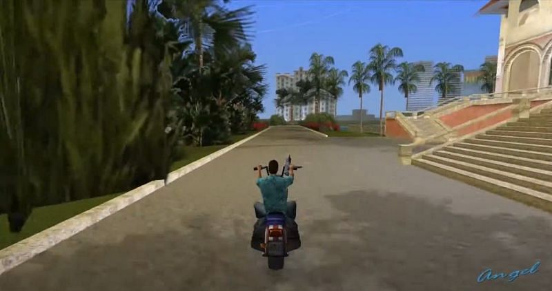 Tommy Vercetti on a motorcycle (Image via Rockstar Games)