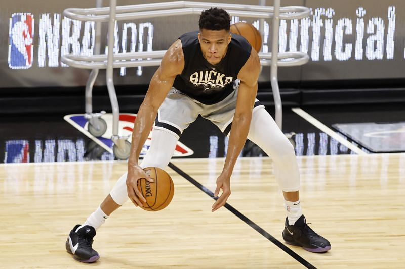 Giannis Antetokounmpo goes through his pre-game routine