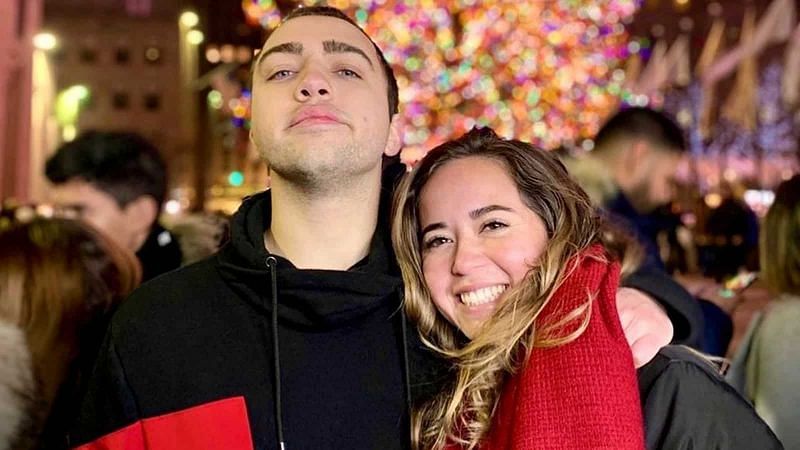 Mizkif and Maya announced their breakup after spending two years together (Image via Mizkif/Twitter)