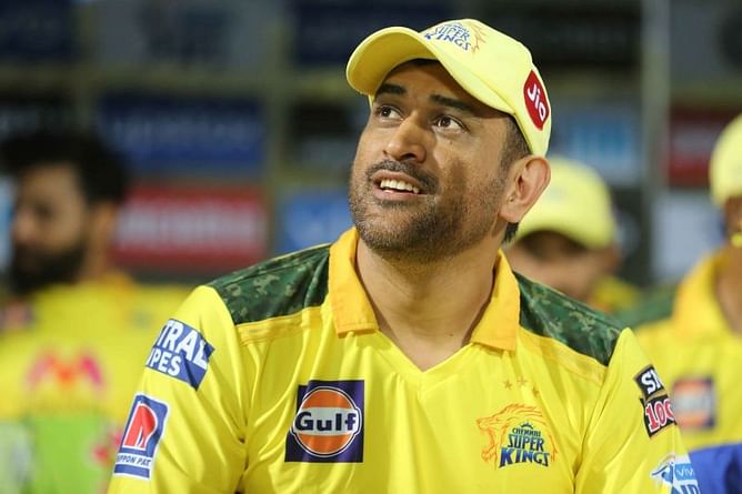 "One thought is that you do not retain MS Dhoni" - Aakash Chopra picks CSK's possible retentions for IPL 2022